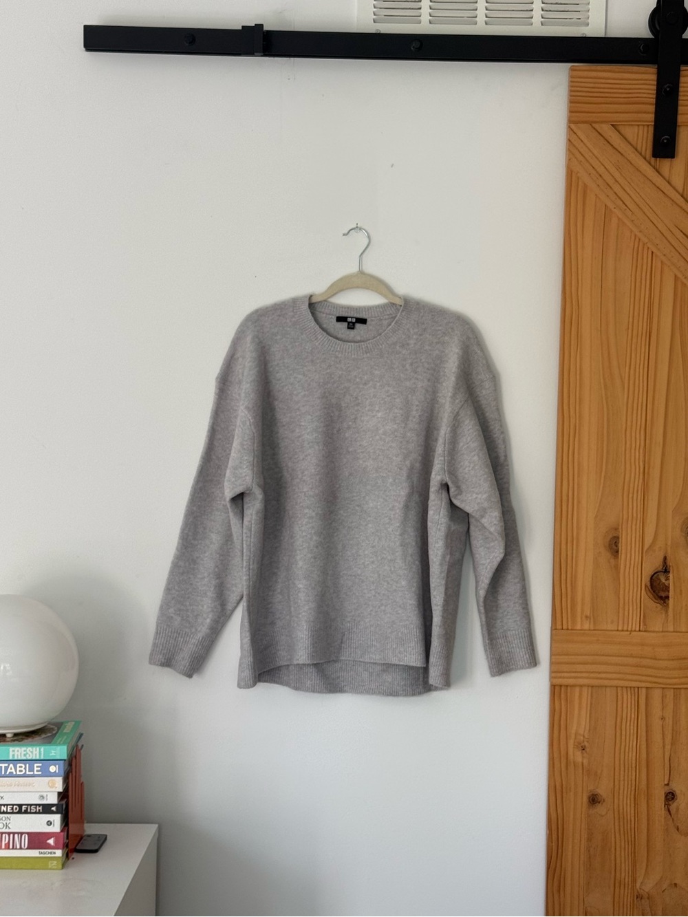 Uniqlo Souffle Yarn Sweater in Gray